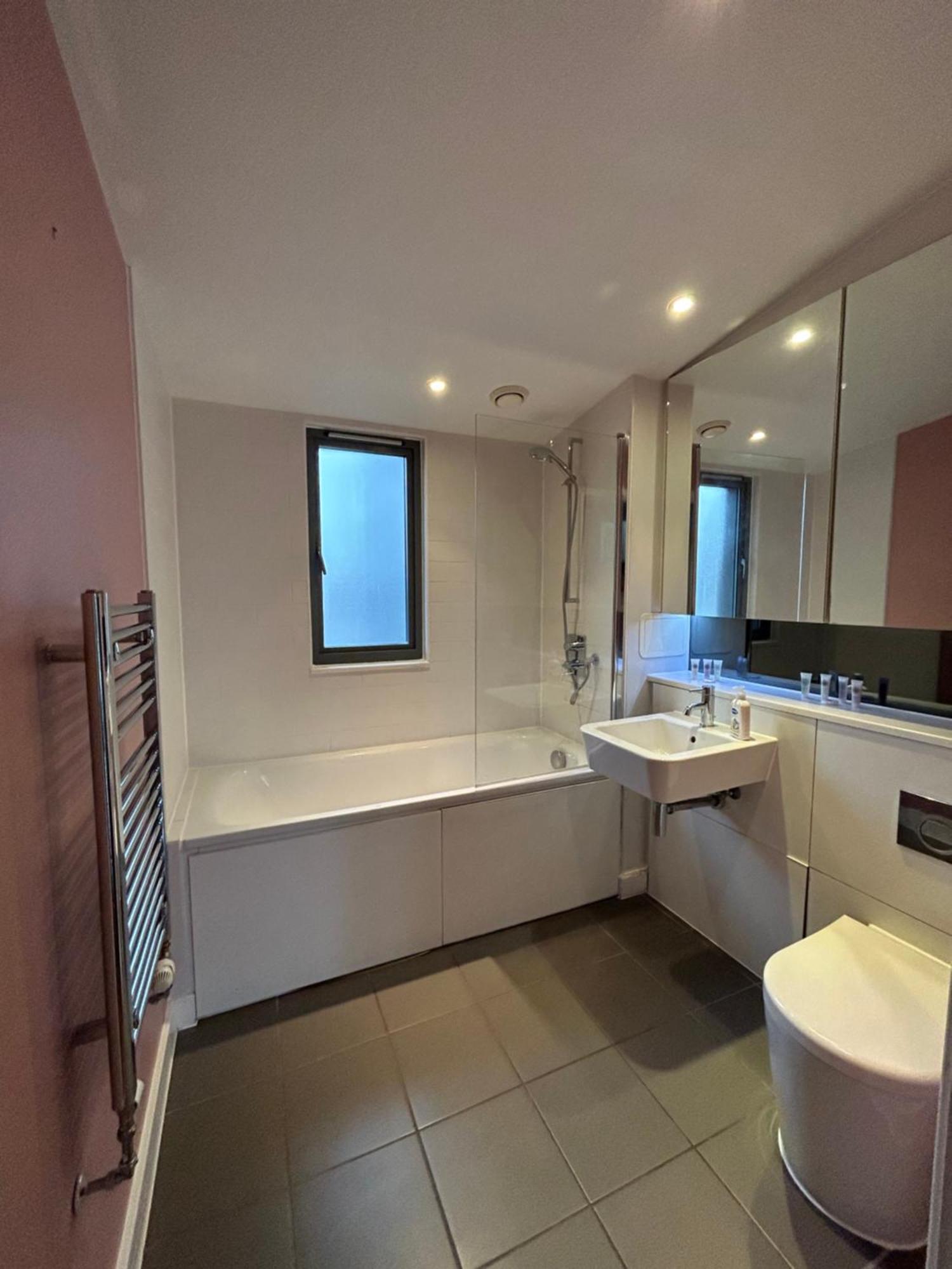 In Style: Modern 2-bed In Trendy Area Appartamento